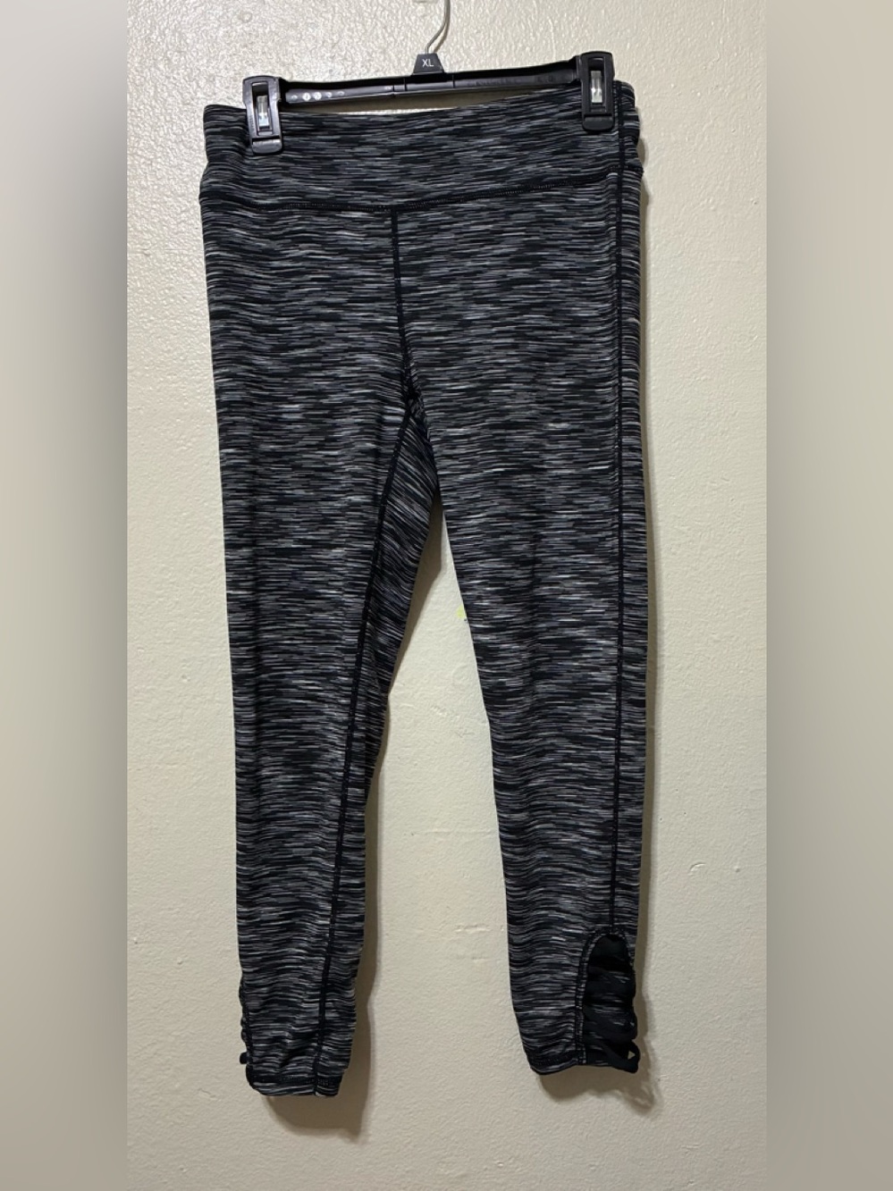 Mono B women’s Active Leggings